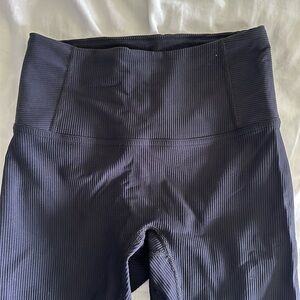 Ribbed black leggings